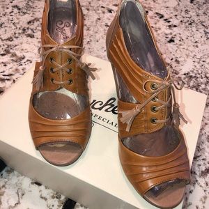 Seychelles whiskey leather solo II heels